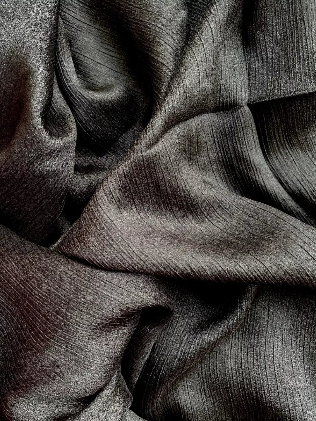 Crinkle Silk Hijab - Black