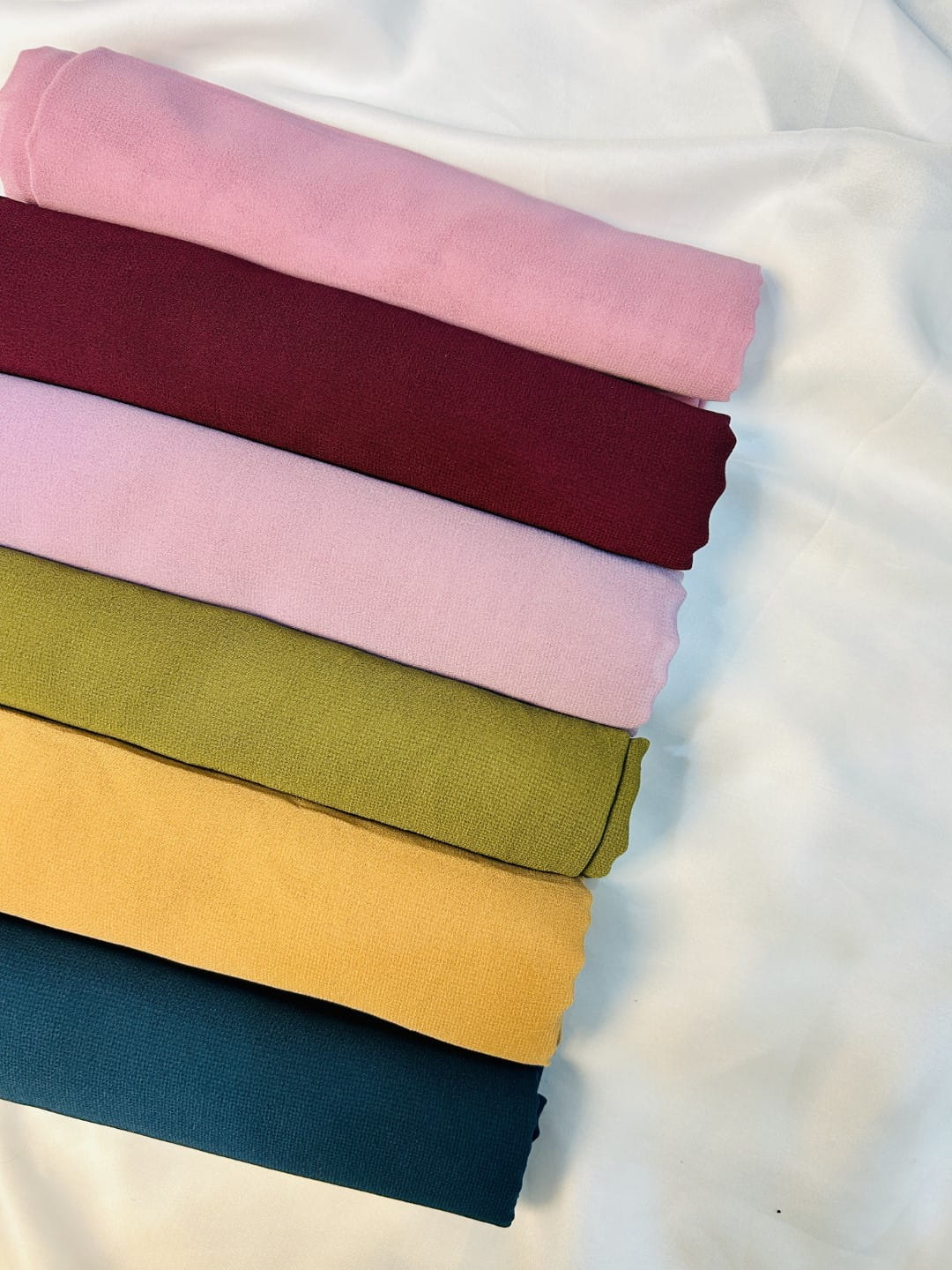 Deal – 6 Chiffon Georgette Premium Hijabs Set