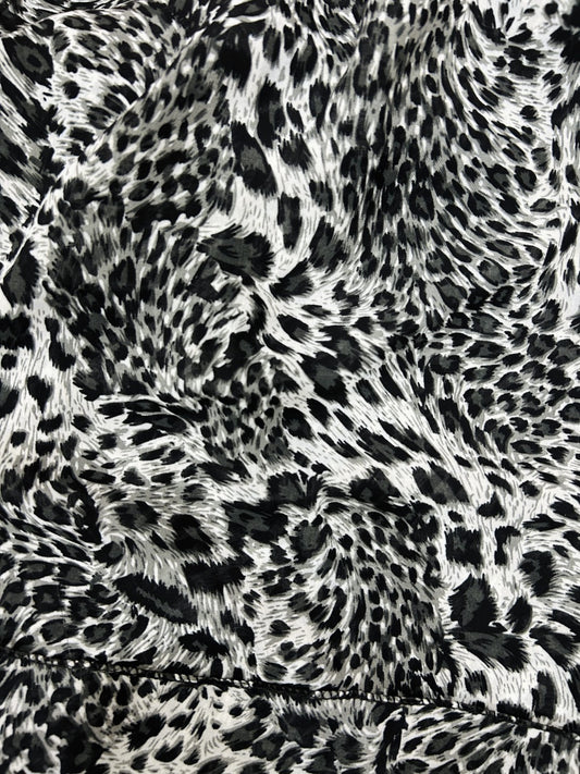 Premium Georgette Hijab – Monochrome Leopard