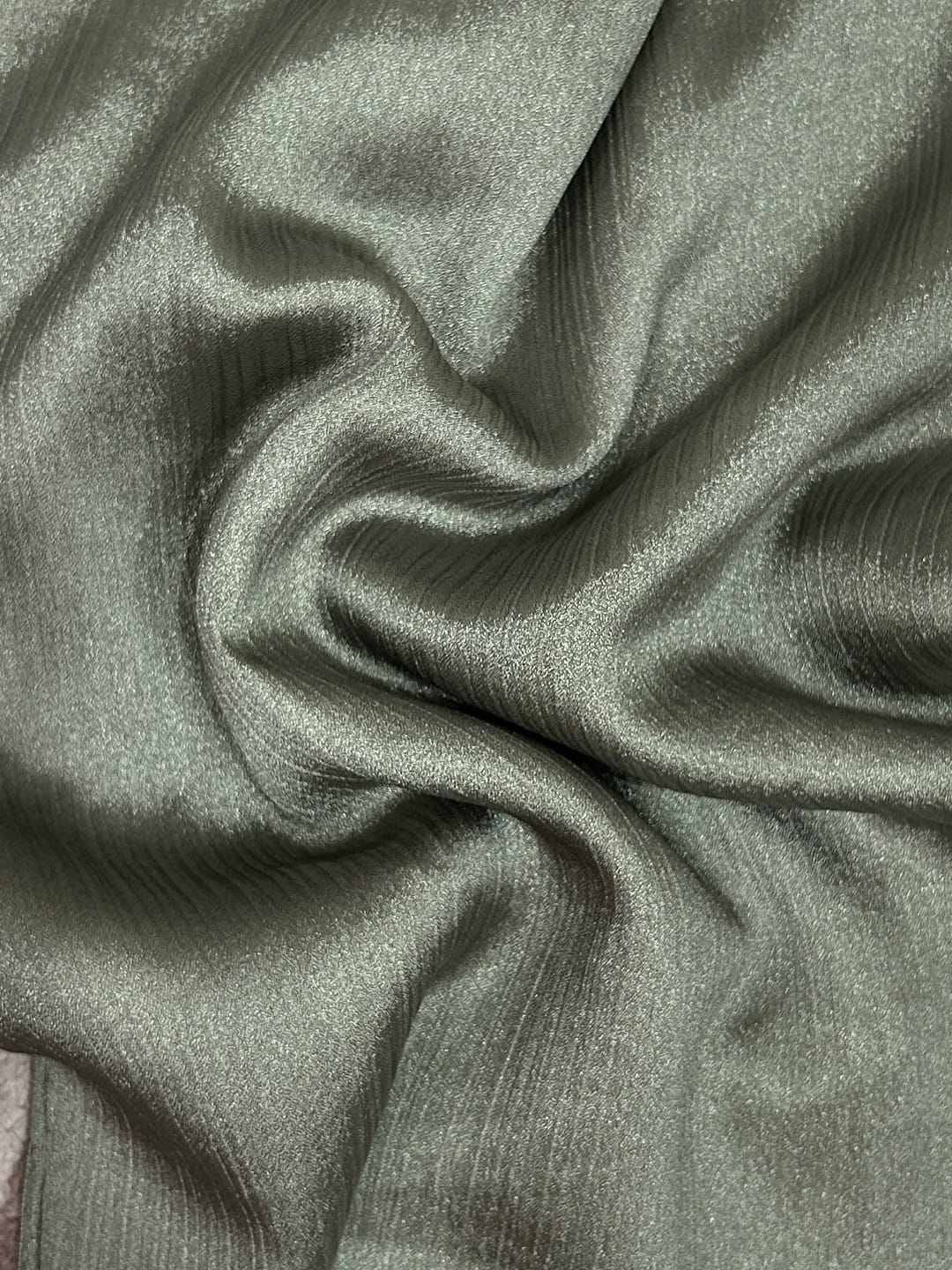 Crinkle Silk Hijab - Olive green